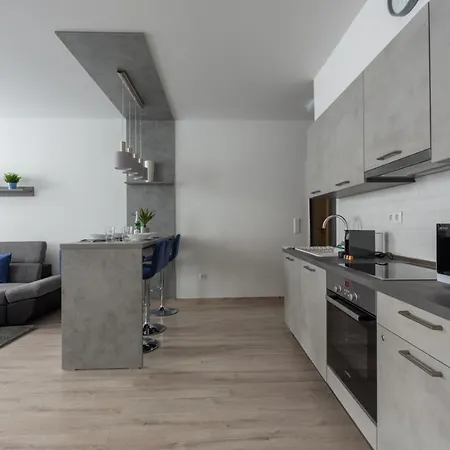 Apartment All Time Elegance In The Pulsing Center