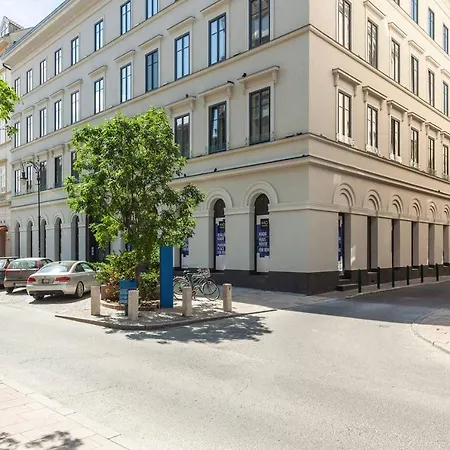 All Time Elegance In The Pulsing Center Budapest