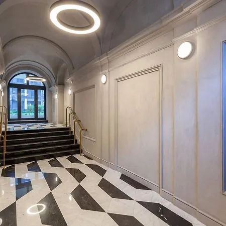 All Time Elegance In The Pulsing Center
